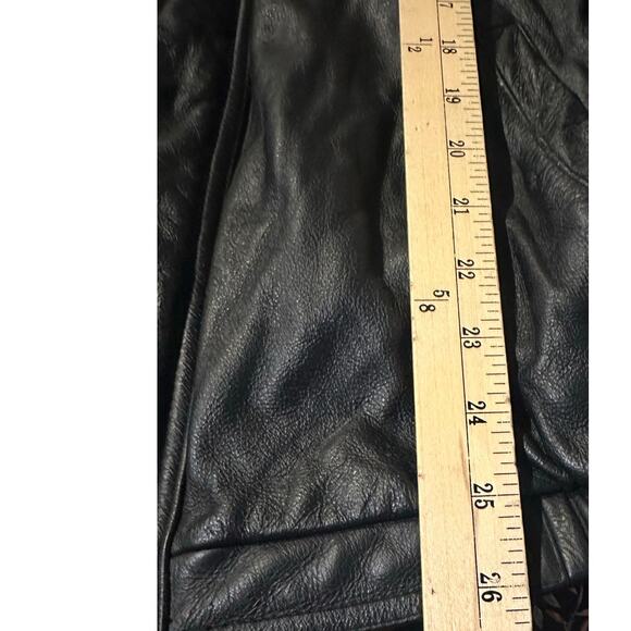 Vintage Wenatchee Wild Black Leather Bomber Jacket Full Zip Embroidered Logo - Picture 9 of 9